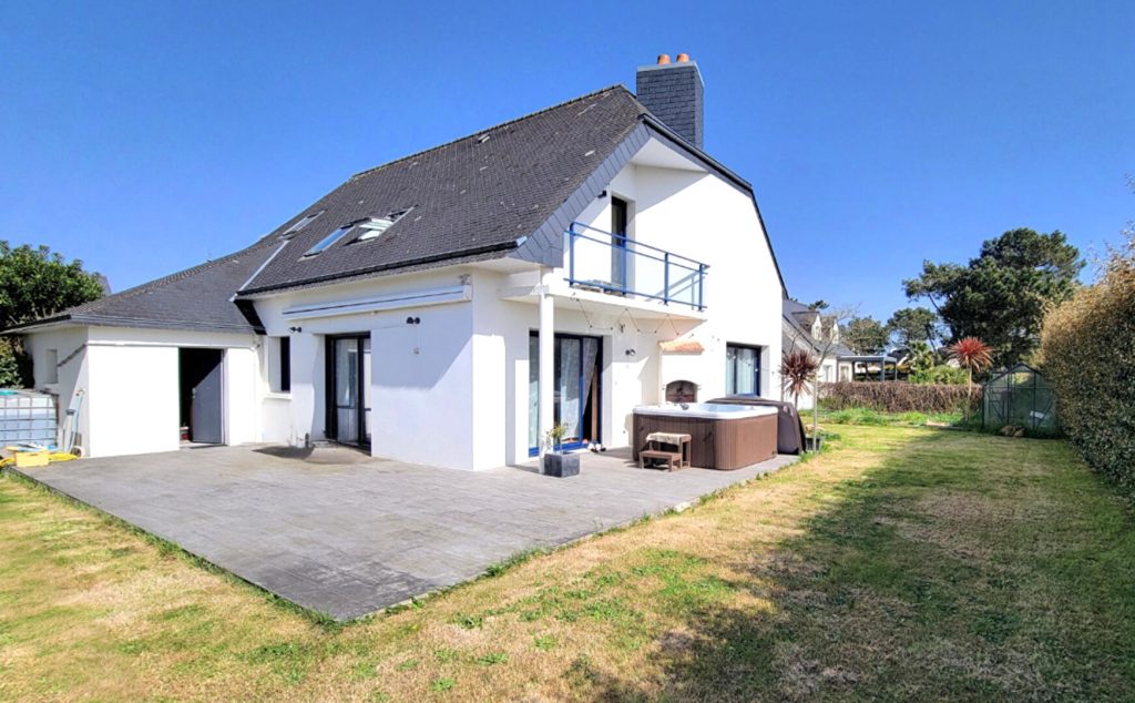 L'agence de l'océan vous propose cette maison à vendre à erdeven